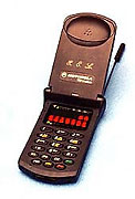 The Top 50 Tech Products of All Time // Motorola StarTAC (1996) (© PC World)